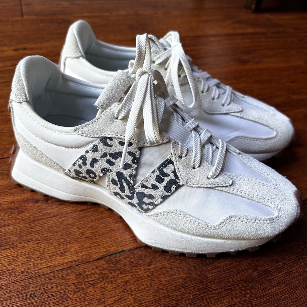 Women's New Balance 327 Sneakers